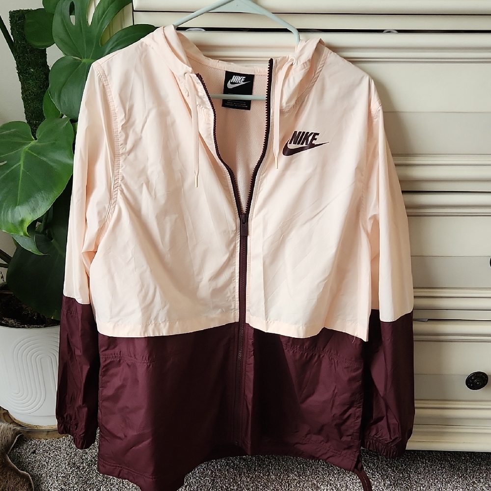Nike Two Toned Windbreaker